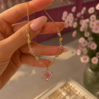 Sakura Işıltısı Kolye