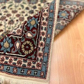 Hereke 110 X 99 Çiçek Demeti (Floral) Desenli El Dokuma Halı