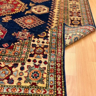 Şirvan Türkmen Gülü Motifli 225 x 166 El Dokuma Halı