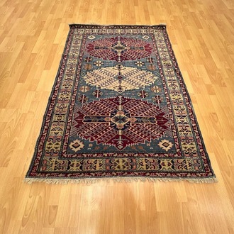 Kayseri Geometrik Üçlü Madalyon Motifli 169 x 120 El Dokuma Halı 