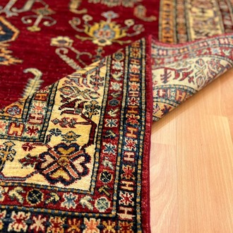 Şirvan Dikey Madalyon Motifli 243 X 175 El Dokuma Halı