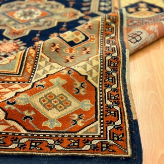 Uşak 210 X 154 Klasik Madalyonlu El Dokuma Halısı