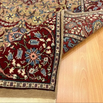 Hereke 167 X 114 Mihraplı ve Kandil Motifli El Dokuma Halı