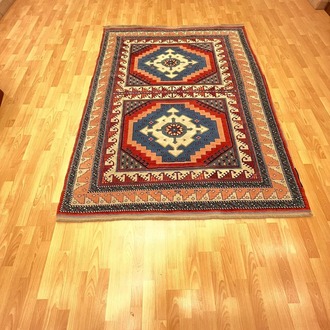 Yörük Çift Madalyon Motifli 223 x 171 El Dokuma Halı