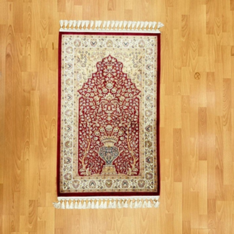 Mihrâb-ı Gülzâr Motifli İpek Seccade Kırmızı