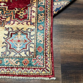 Şirvan 303 x 211 El Dokuma Halı 