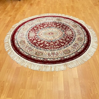 Yuvarlak Madalyon Desenli 150 x 150 CM İpek Halı