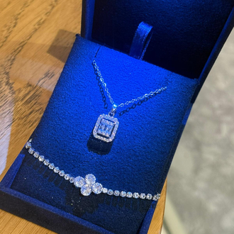 Diamond kutuda ikili set