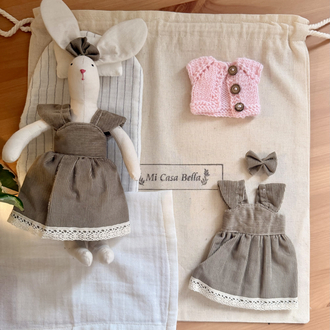 Bayan Bunnybon Evcilik Oyun Seti (Yeşil Kadife Elbiseli)
