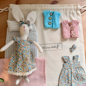 Bayan Bunnybon Evcilik Oyun Seti ( Mavili Çıtı Pıtı Elbiseli)