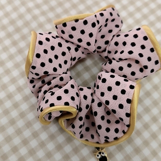 Puantiyeli & Altın Biyeli Charm Detaylı Scrunchie Toka