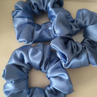 Premium Mavi Saten Scrunchie Saç Tokası - Hacimli Tasarım
