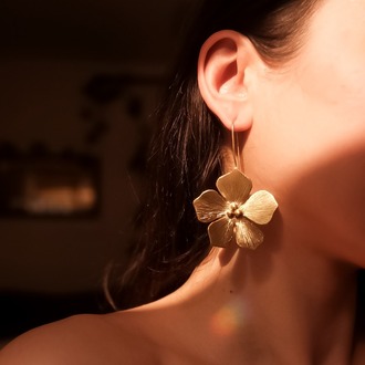 Bloom Küpe | Sallantılı