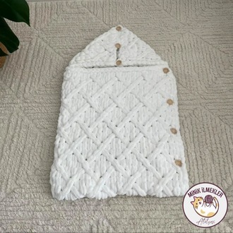 Bebek Kundak – Beyaz, 50x75 cm – Alize Puffy, El Örgüsü