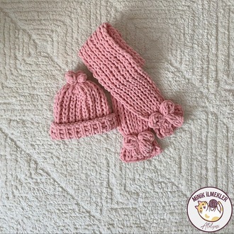 Bebek Atkı ve Bere – Pudra Pembe, 1 Yaş – Alize Puffy, El Örgüsü