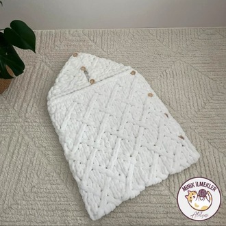 Bebek Kundak – Beyaz, 50x75 cm – Alize Puffy, El Örgüsü