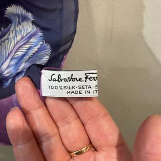 Salvatore Ferragamo ipek fular