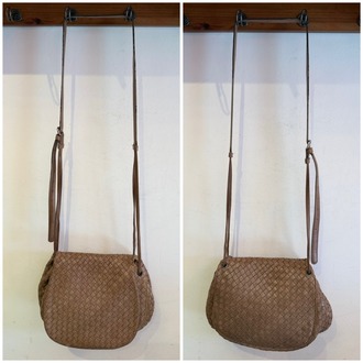 Bottega Veneta kamel postacı çanta