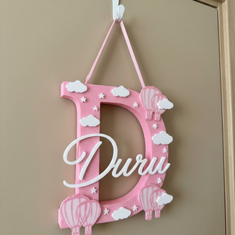Kişiye özel uçan balon & bulutlu dekor harf( D)