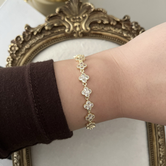 VIP Taşlı Yonca Gold Bileklik