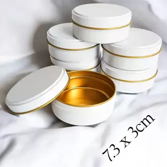 10 Adet Düz Renkli Mum, Sabun ve Hediyelik Metal Kutu 7,3x3,1 cm