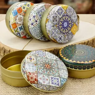 10 Adet Özel Gün Desenli Mum, Sabun ve Hediyelik Metal Kutu 7,3x3,1 cm