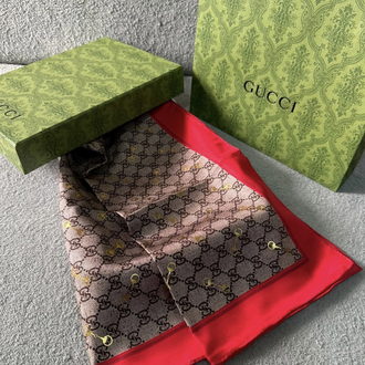 Gucci eşarp 