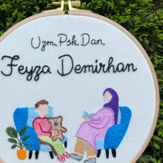 "Psk. Dan." meslek panosu (kişiselleştirilir)