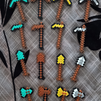 MINECRAFT Altın Balta (Golden Axe) Anahtarlık