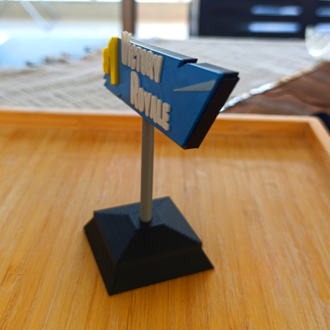 FORTNITE Victory Royale Figürü