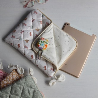 IPad Yuvası -10.9"-11"-Beyaz Çiçekli