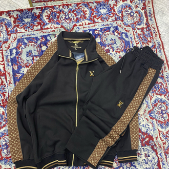 LOUIS VUITTON EŞOFMAN TAKIMI