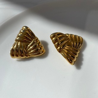 Gold Ucgen Basic Kupe