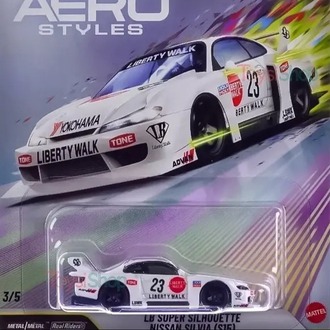 LB SUPER SILHOUETTE NISSAN SILVIA (S15)