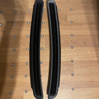 Hyundai Coupe Cam Önü Izgarası