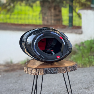 AGV PİSTA GP RR