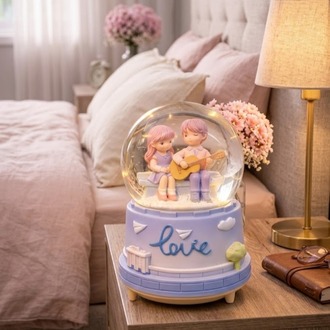 Dekoratif Love Tasarımlı Kar Küresi