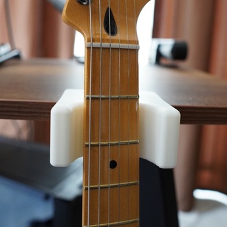 Masa kenarı gitar sehpası