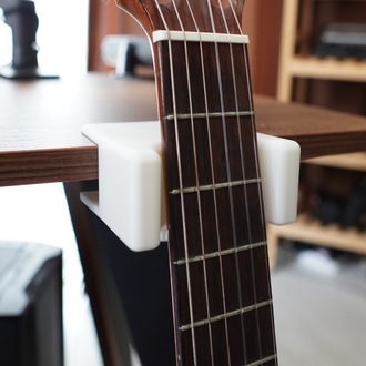 Masa kenarı gitar sehpası