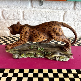Tamamen El Boyaması Polyester Panter Figürü