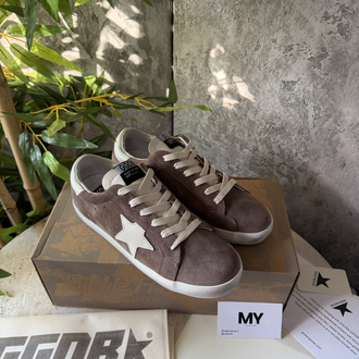Golden Goose “Brown” ⭐️