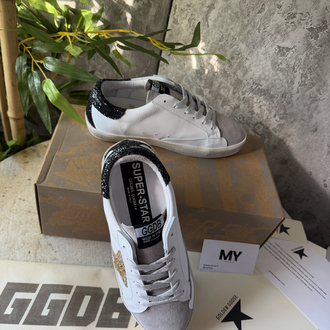 Golden Goose “Black/Gold” ⭐️