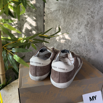 Golden Goose “Brown” ⭐️