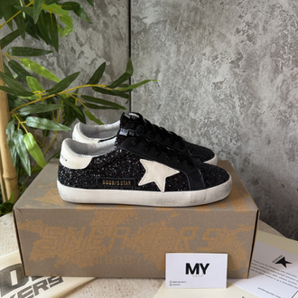 Golden Goose “Glitter Black” ⭐️