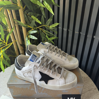 Golden Goose “White/Black” ⭐️