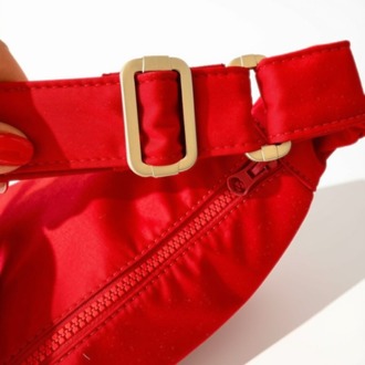 Uniq Red