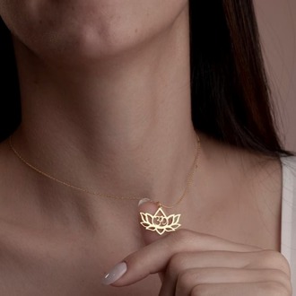Navan 925 Ayar Gümüş Lotus Çiçeği ve Ohm Sembolü Kolyesi (Gold, Silver ve Rose)