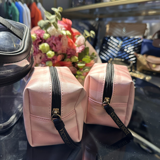 Victoria Secret makyaj çantası