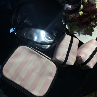 Victoria Secret makyaj çantası
