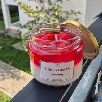Ruby & Cream Strawberry